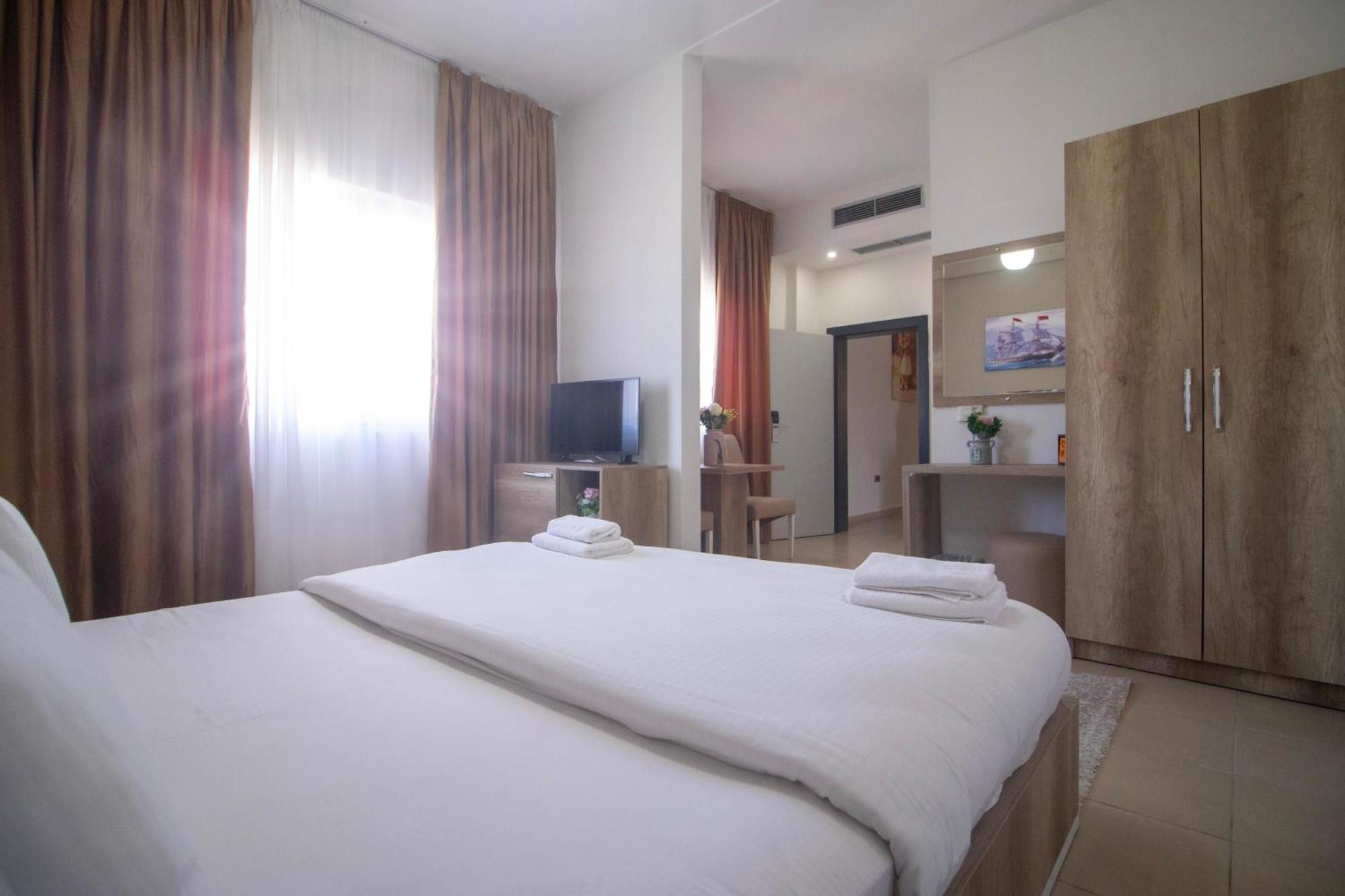 Hotel Princ Golem  Extérieur photo
